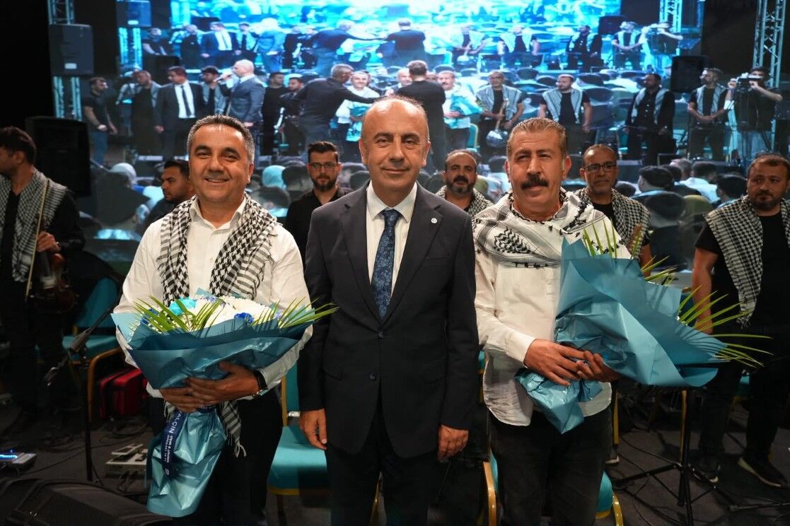 Adyü'de Mezuniyet Sevinci Konserle Taçlandı
