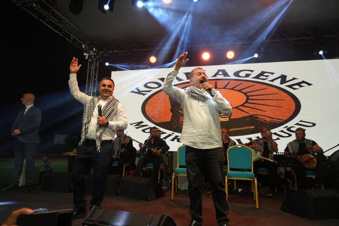 Adyü'de Mezuniyet Sevinci Konserle Taçlandı1