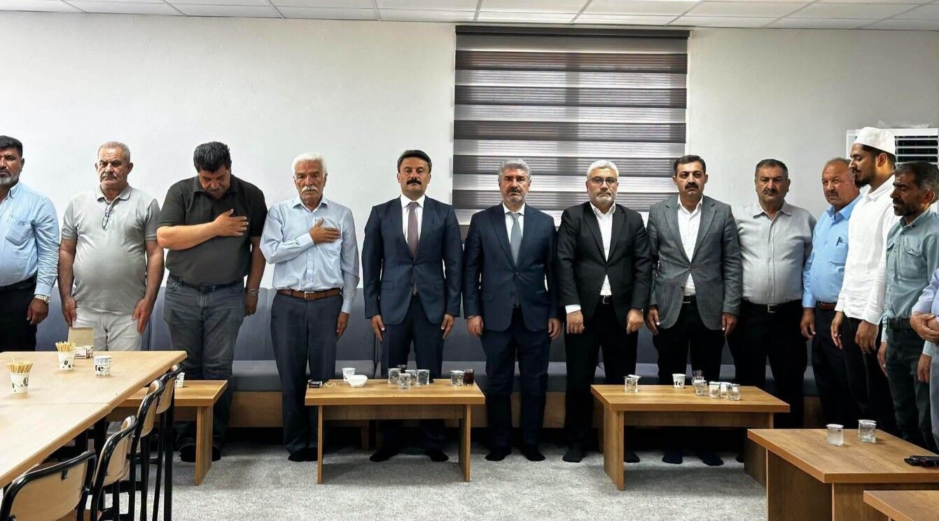 Besni Sarıçiçek'te Aşure Lokması Paylaşıldı