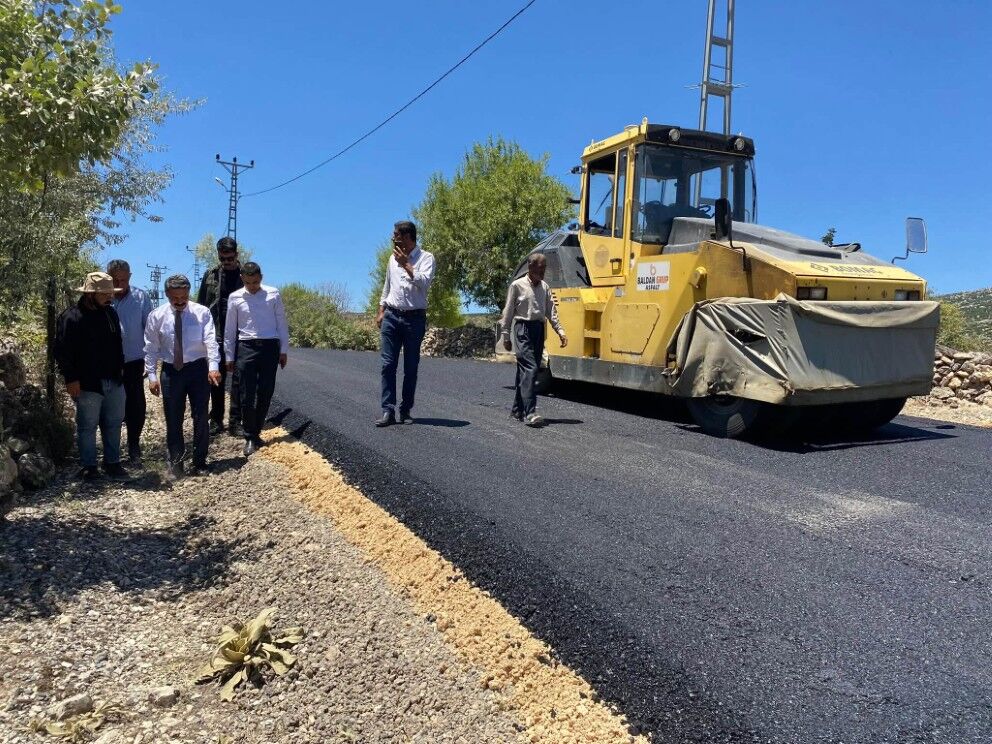 Besni Uzunkuyu Yolunda Asfalt Çalışması İncelendi1