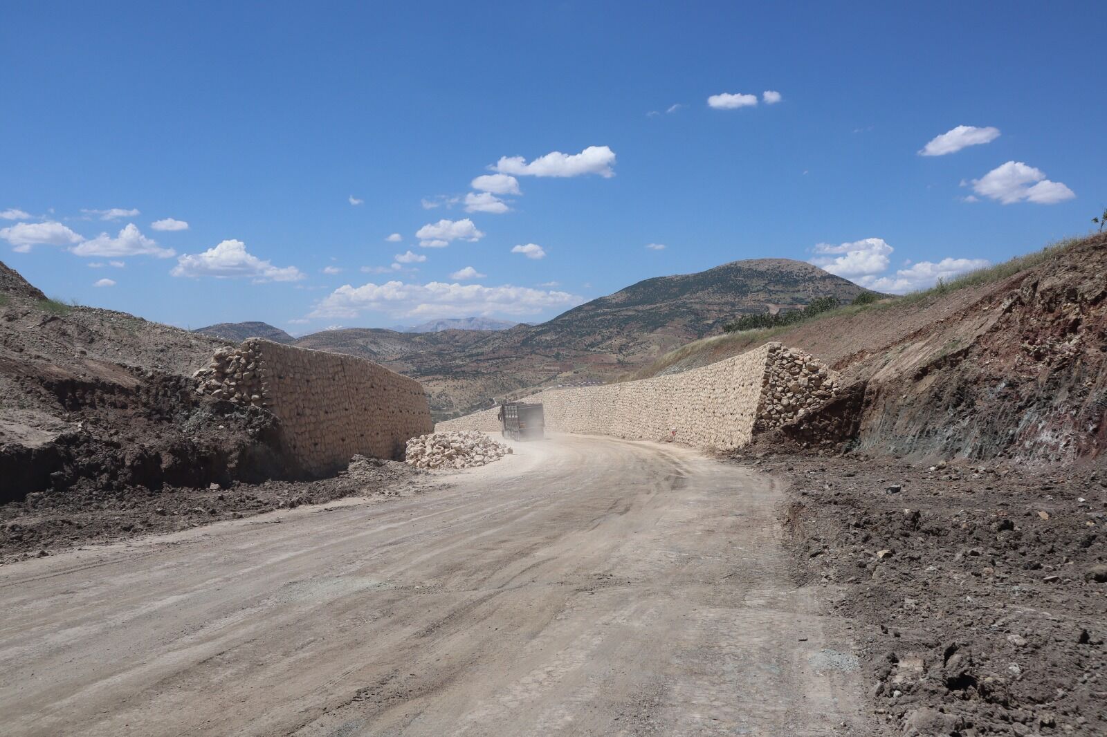 Besni Yol (4)