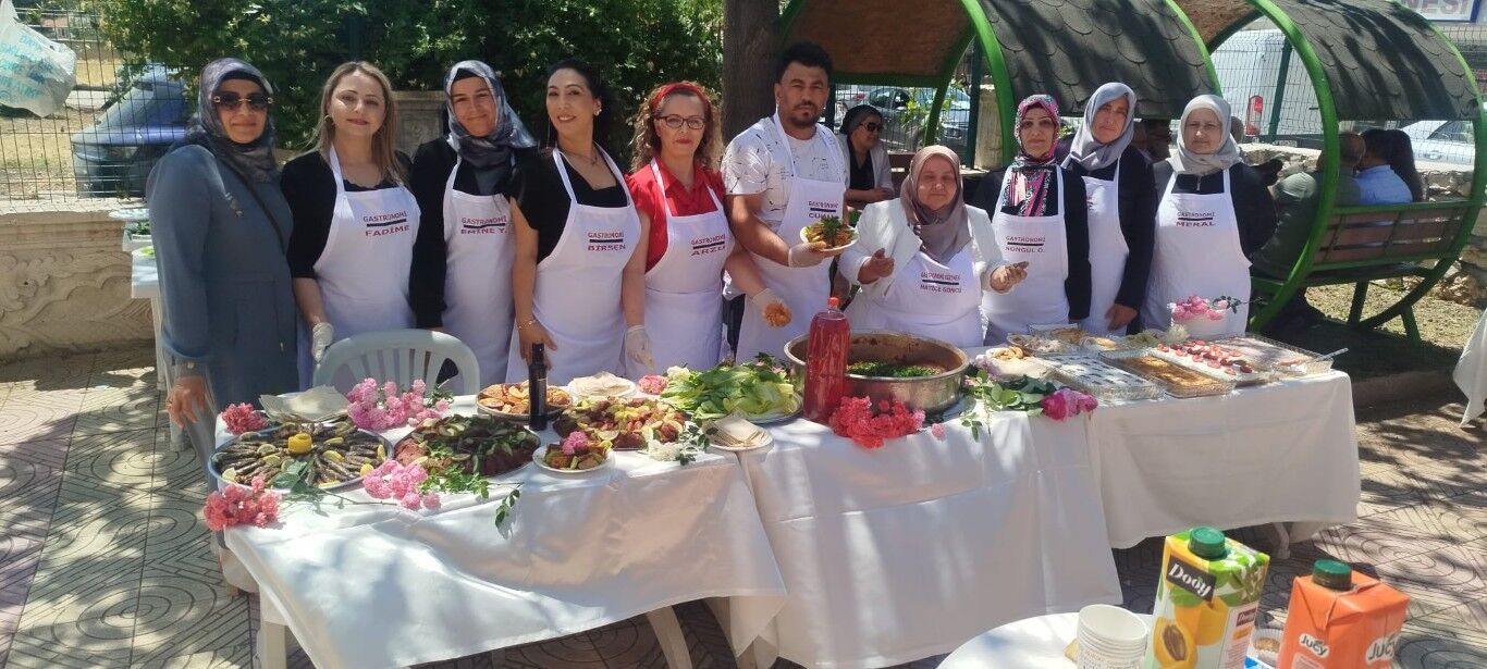Besni'de Kursiyerlerin El Emeği Eserler Sergilendi2
