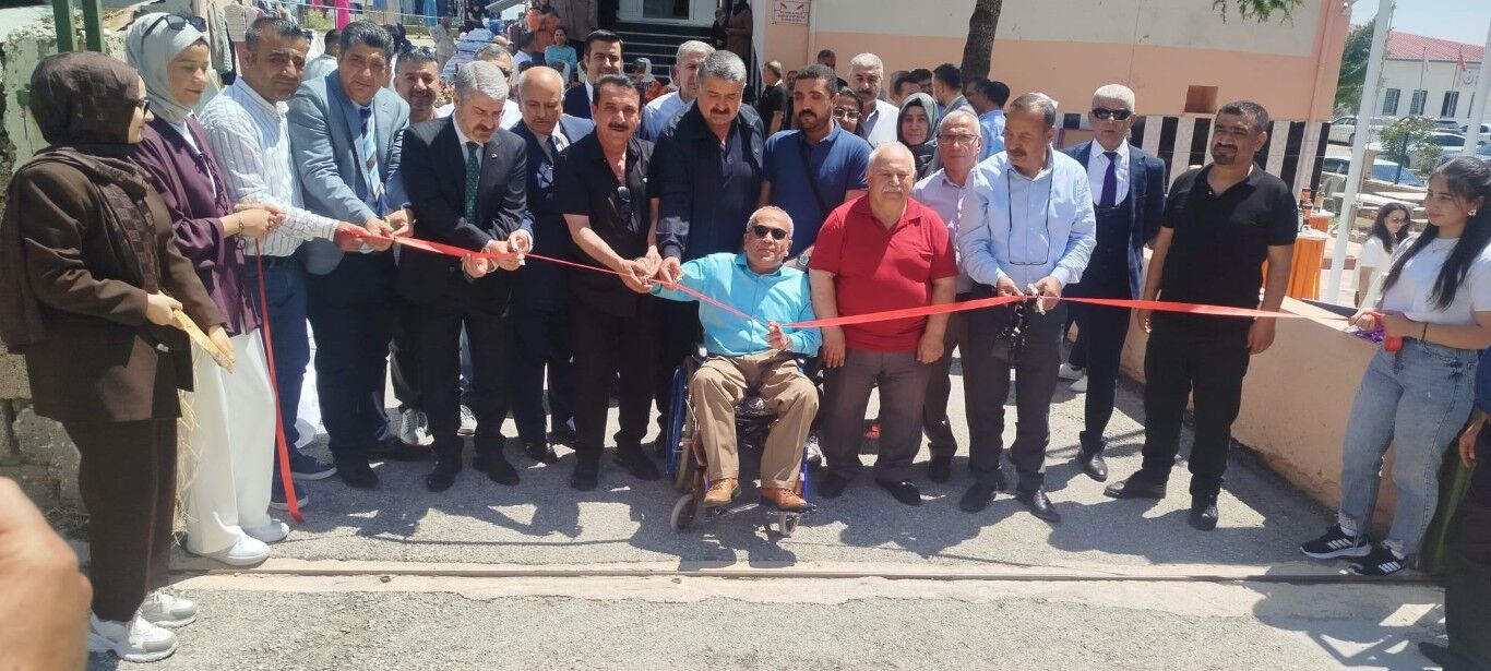 Besni'de Kursiyerlerin El Emeği Eserler Sergilendi7
