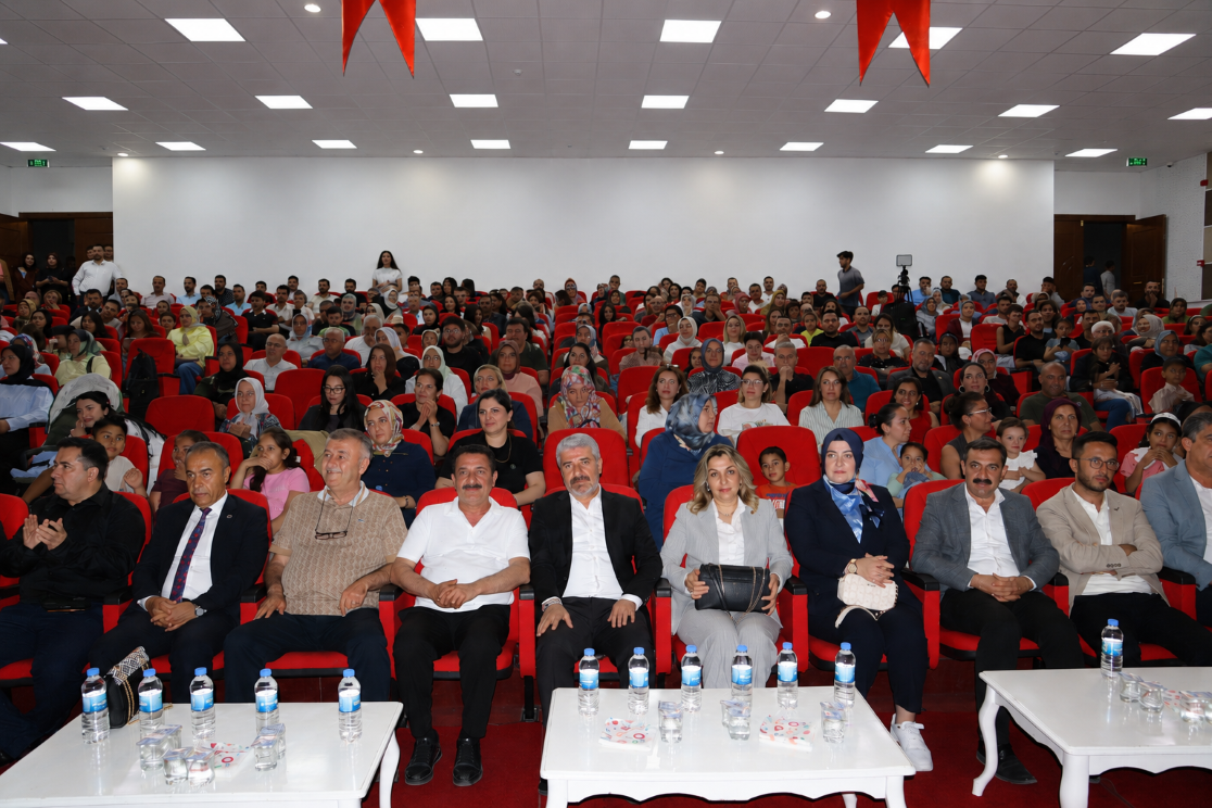 Besni'de Öğretmenlerden Türk Halk Müziği Konseri1