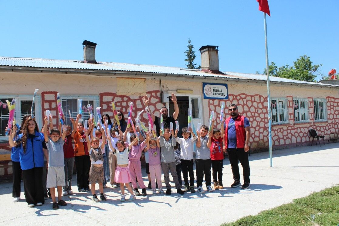 Besnili Çocuklar İçin Köyde Şenlik Havası6