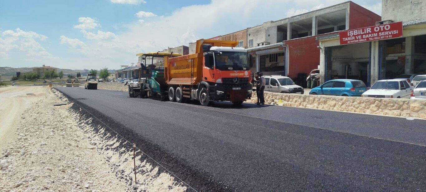 Besni'nin Kanayan Yarası Asfaltla Kapanıyor1