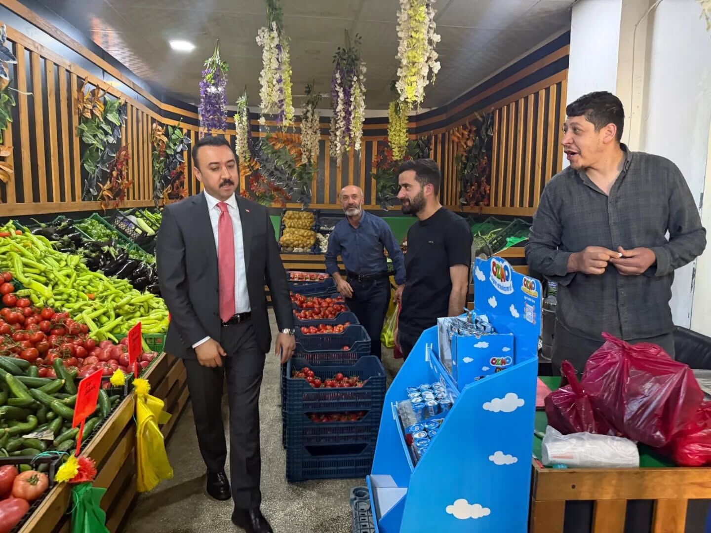Çelikhan Kaymakamı Özgür Pelvan, Esnaf Ziyaretleri