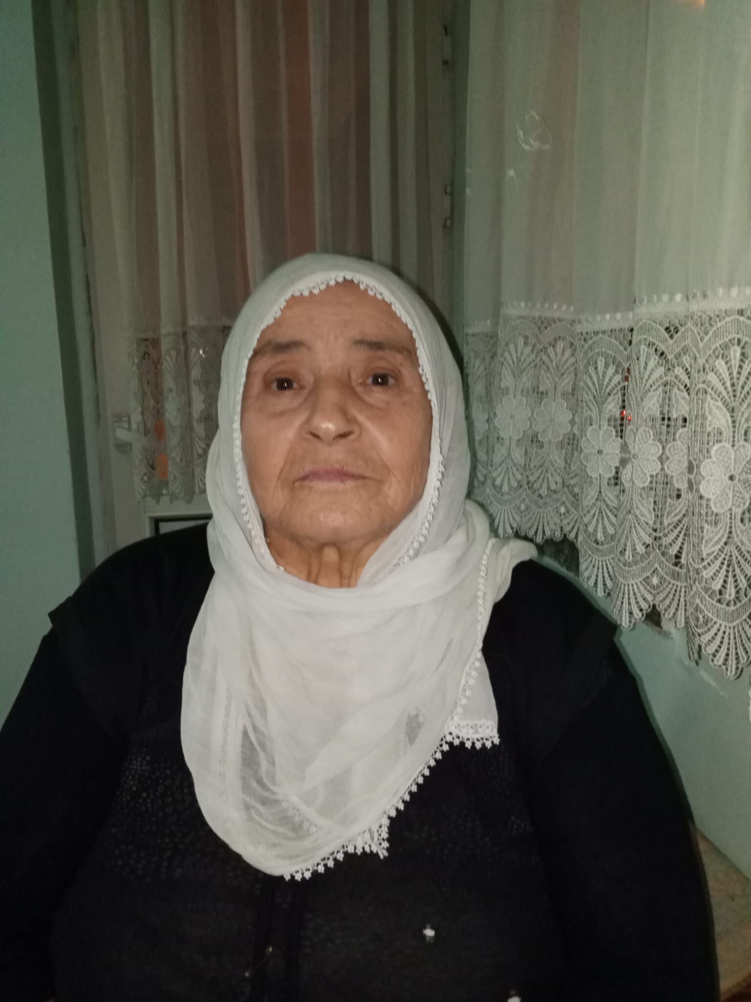 Emişen Dokur