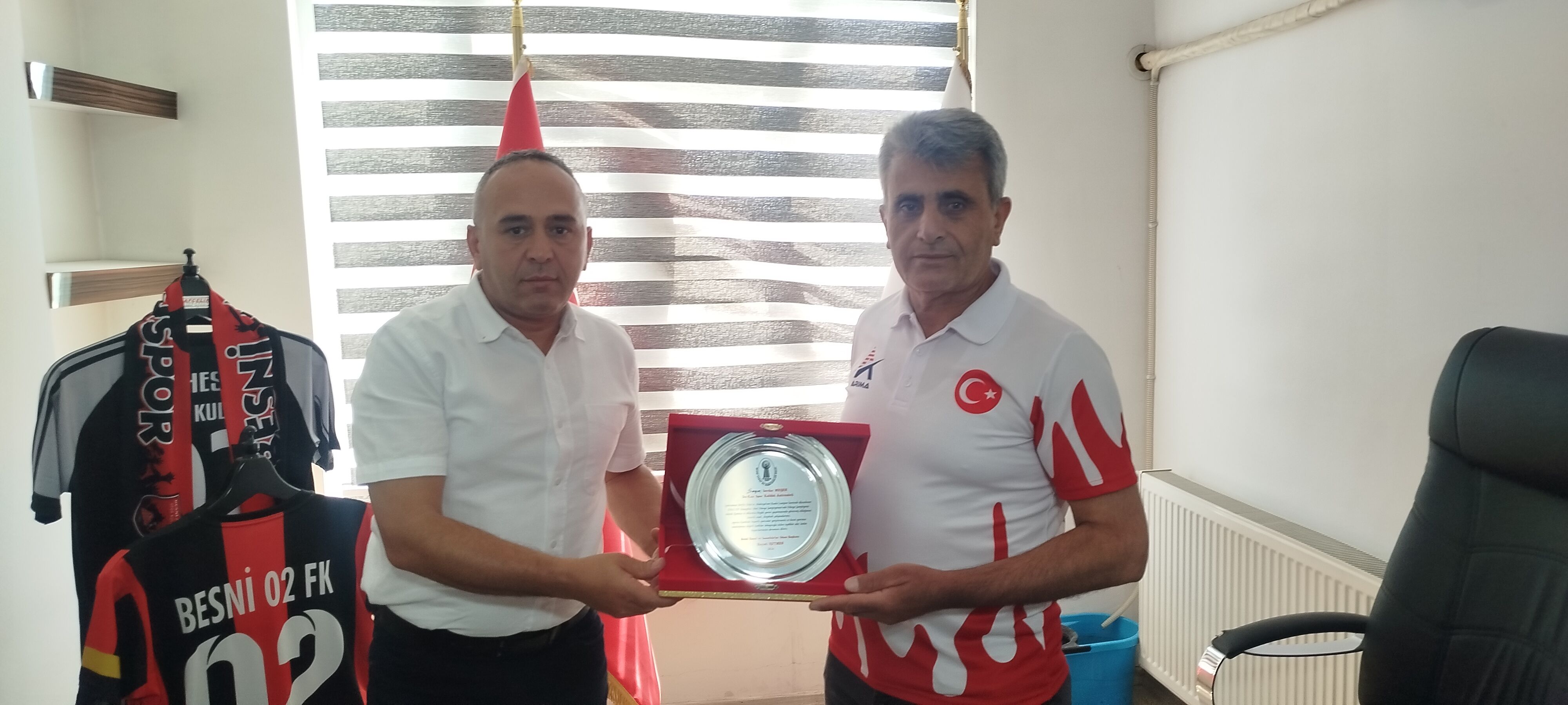 Esnaflardan Dünya Şampiyonu Berfin'e Altın1