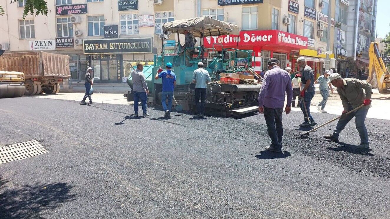 Gölbaşı'nda Asfalt Çalışmaları Devam Ediyor