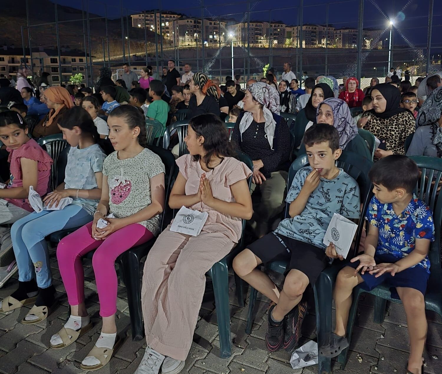 Gölbaşı'nda Öğrencilere Sinema Keyfi