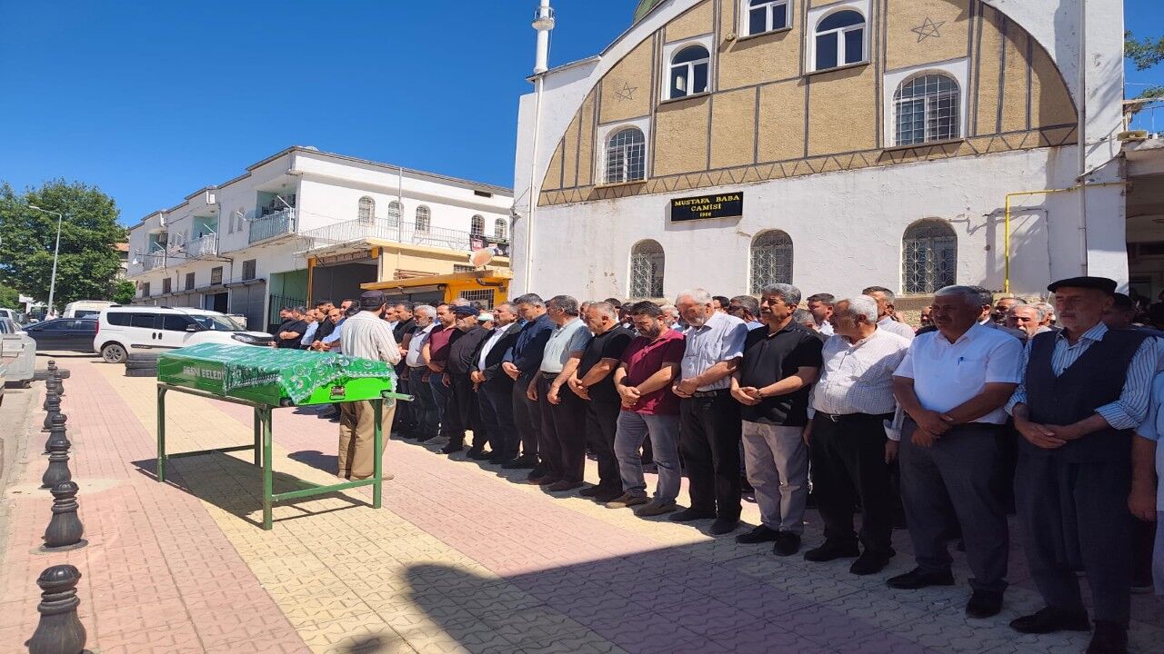 Isa Özkul Son Yolculuğuna Uğurlandı (1)