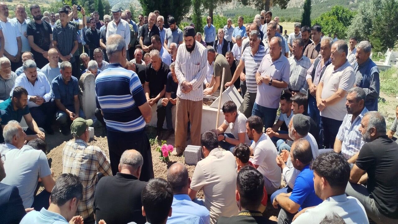 Isa Özkul Son Yolculuğuna Uğurlandı (4) (Özel)