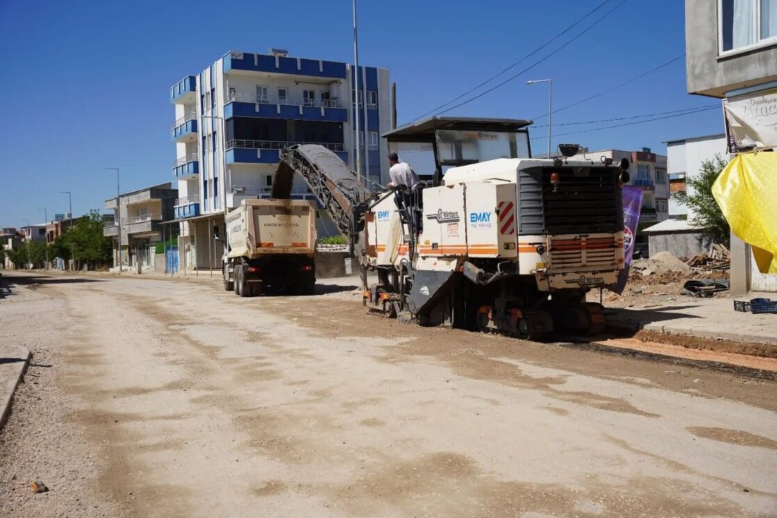 Kahta'da Yol Yapım Çalışmaları Hız Kazandı1