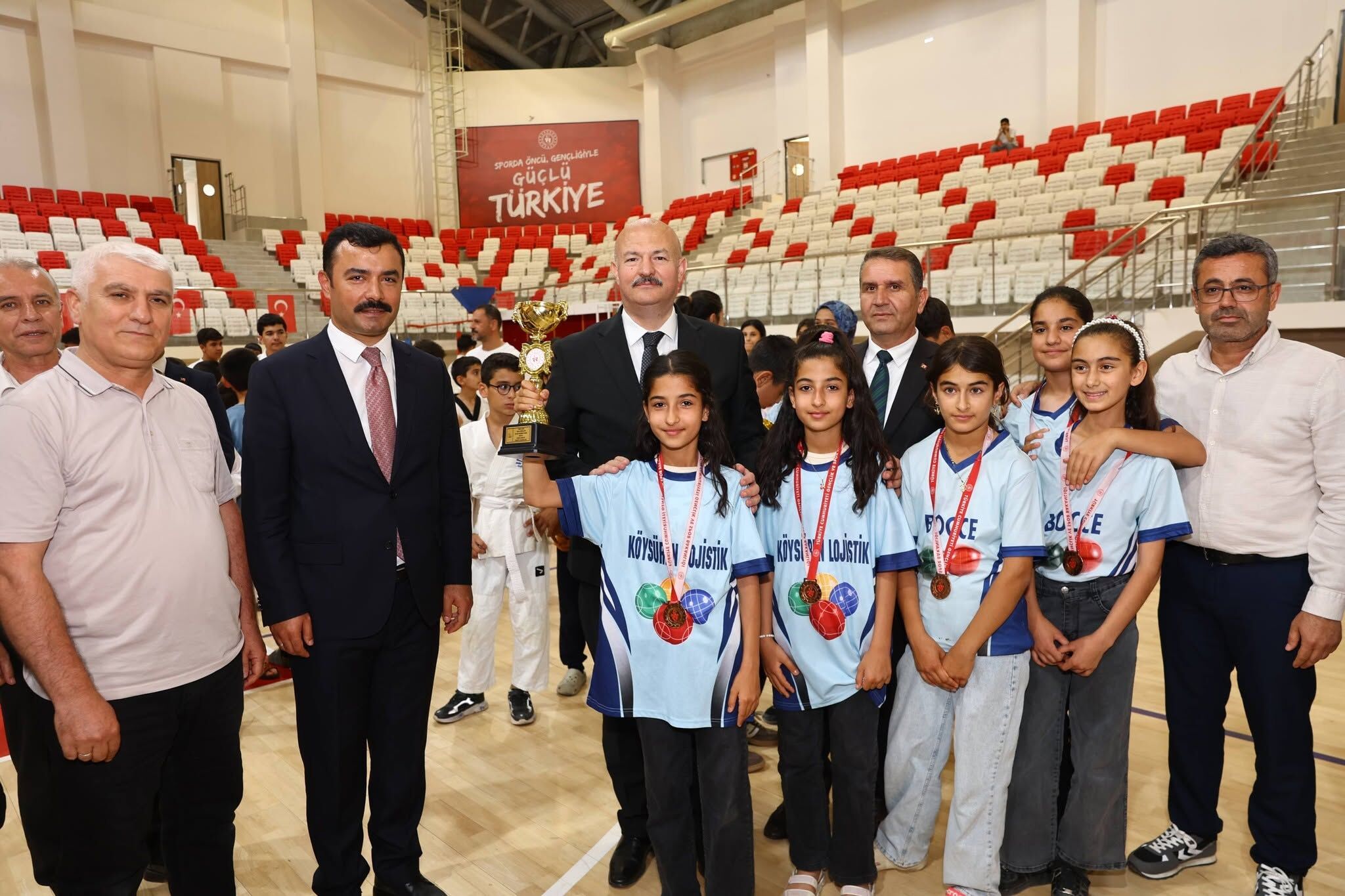 Kahta’ya Modern Spor Kompleksi Kazandırıldı (5)