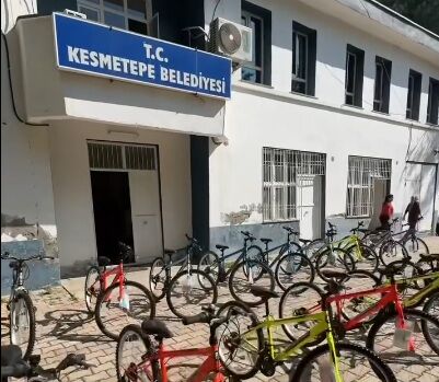 Kesmetepe'de Takdir Alan Öğrencilere Bisiklet3