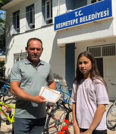 Kesmetepe'de Takdir Alan Öğrencilere Bisiklet4