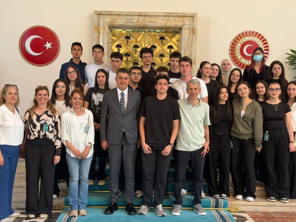 Şan (Velilere) Notlara Değil, Çabaya Odaklanın1