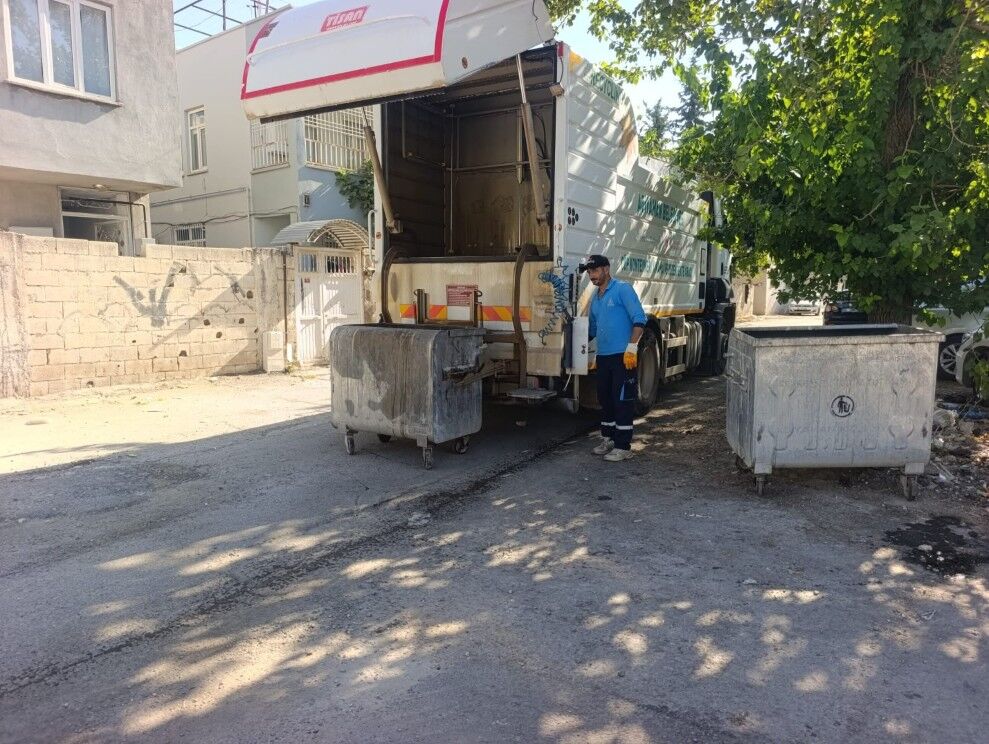 Adıyaman'da Konteyner Temizliği Iki Katına Çıkarıldı1