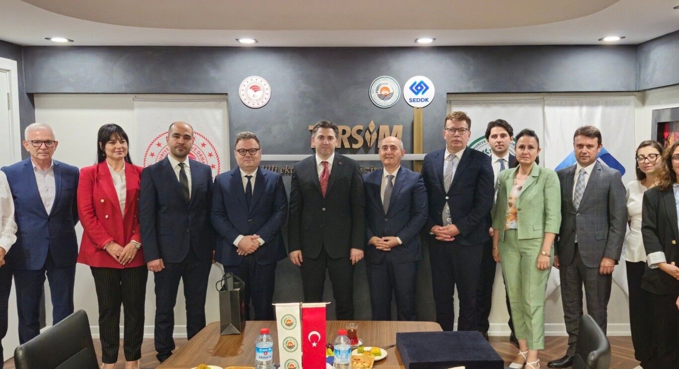 Arnavutluk'un Tarım Sigortası Sistemine Tarsi̇m Rehberliği