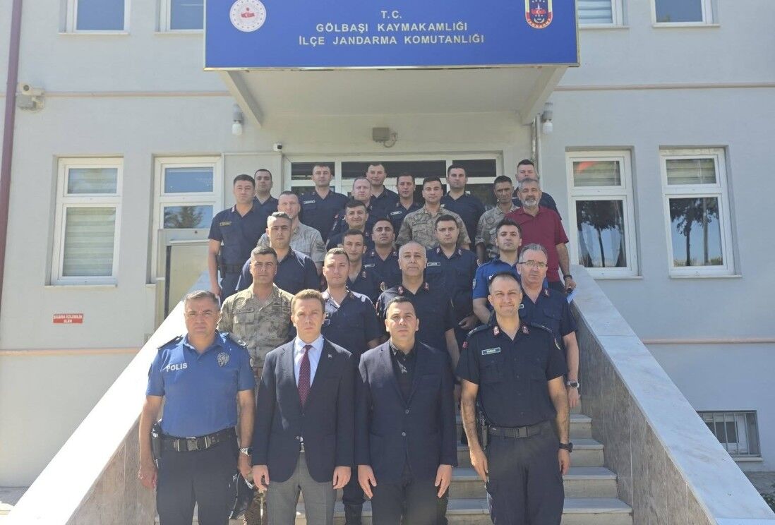 Gölbaşı'nda Jandarma Personeline Başarı Belgesi