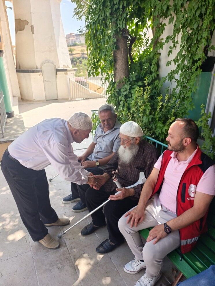 Hasan Dede'nin Cuma Namazı Özlemi Giderildi2