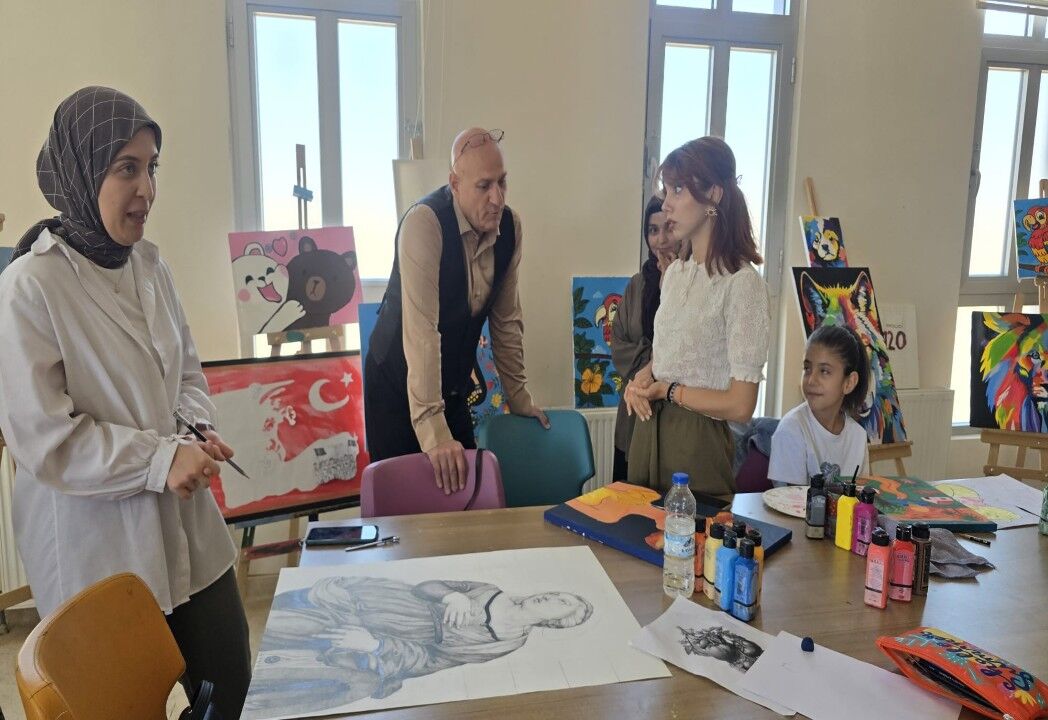 Hüseyin Elüstü Besni'de Gsb Yaz Kulüpleri Faaliyetlerini Inceledi (5) (Özel)