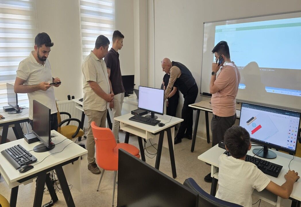 Hüseyin Elüstü Besni'de Gsb Yaz Kulüpleri Faaliyetlerini Inceledi (8) (Özel)
