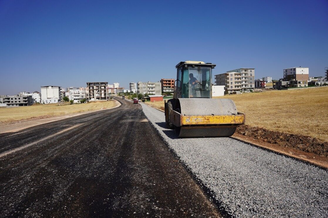 Kahta Belediyesi’nin Yol Seferberliği Sürüyor2