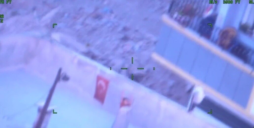 Polis Helikopterine Bayraklı Selam Gündem Oldu1