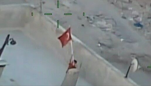 Polis Helikopterine Bayraklı Selam Gündem Oldu3