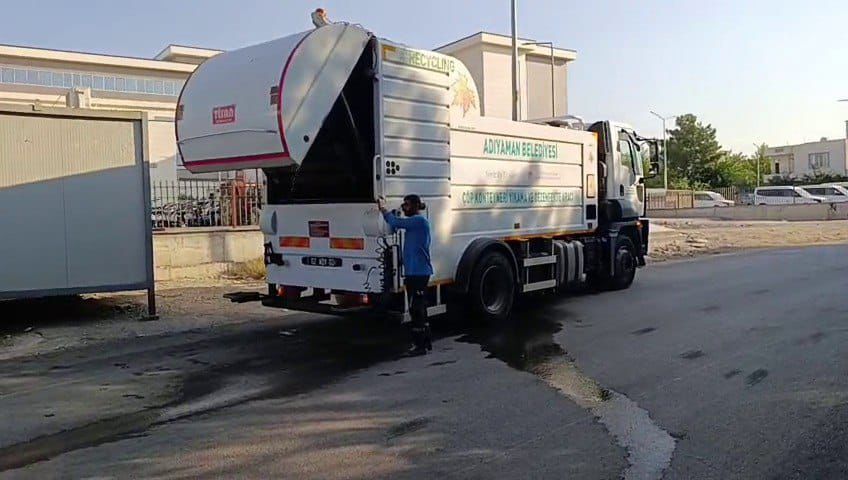 Adıyaman Belediyesi Konteyner Temizliği