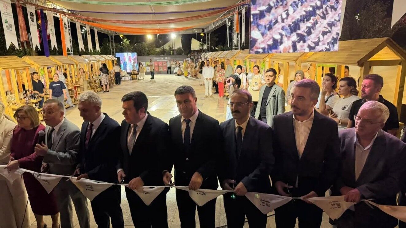 Adıyaman'ın Yöresel Değerleri İpekyolu Pazarı'nda Tanıtılıyor1