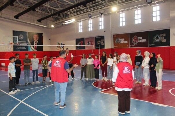 Besni’de Gençler İçin “Gençlik Yolculuğu” Etkinliği3