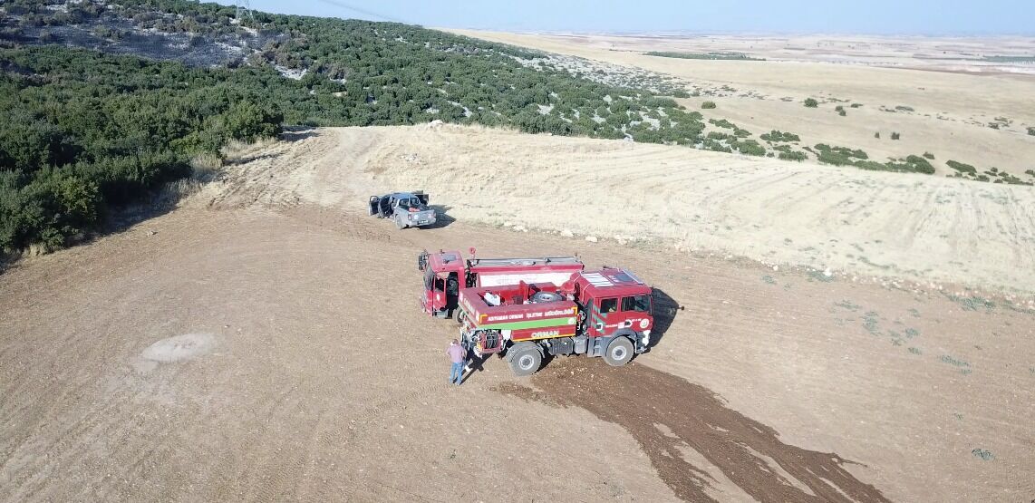 Besni’de Orman Yangını Yeniden Alevlendi 3 Bölgede Müdahale Sürüyor5