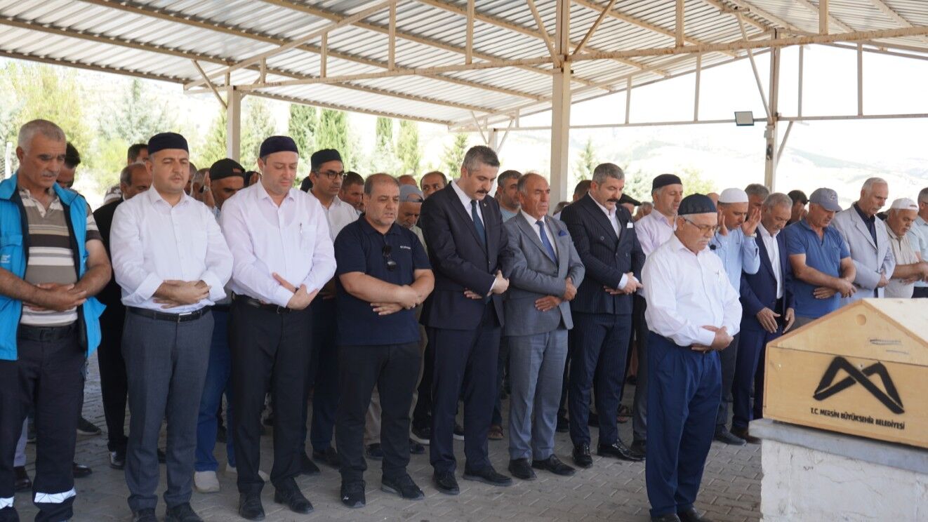 Mazbatasını Alan Mhp Yönetimi Zey Köyü'nde Dua Etti2