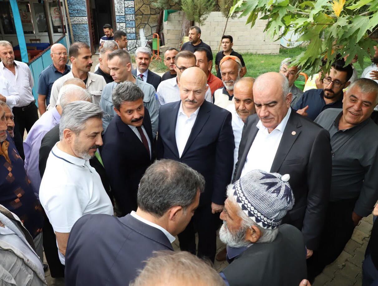 Özhan’dan Besni’de Yoğun Temas Trafiği Merkez, Belde Ve Köylerde Vatandaşlarla Buluştu (19)