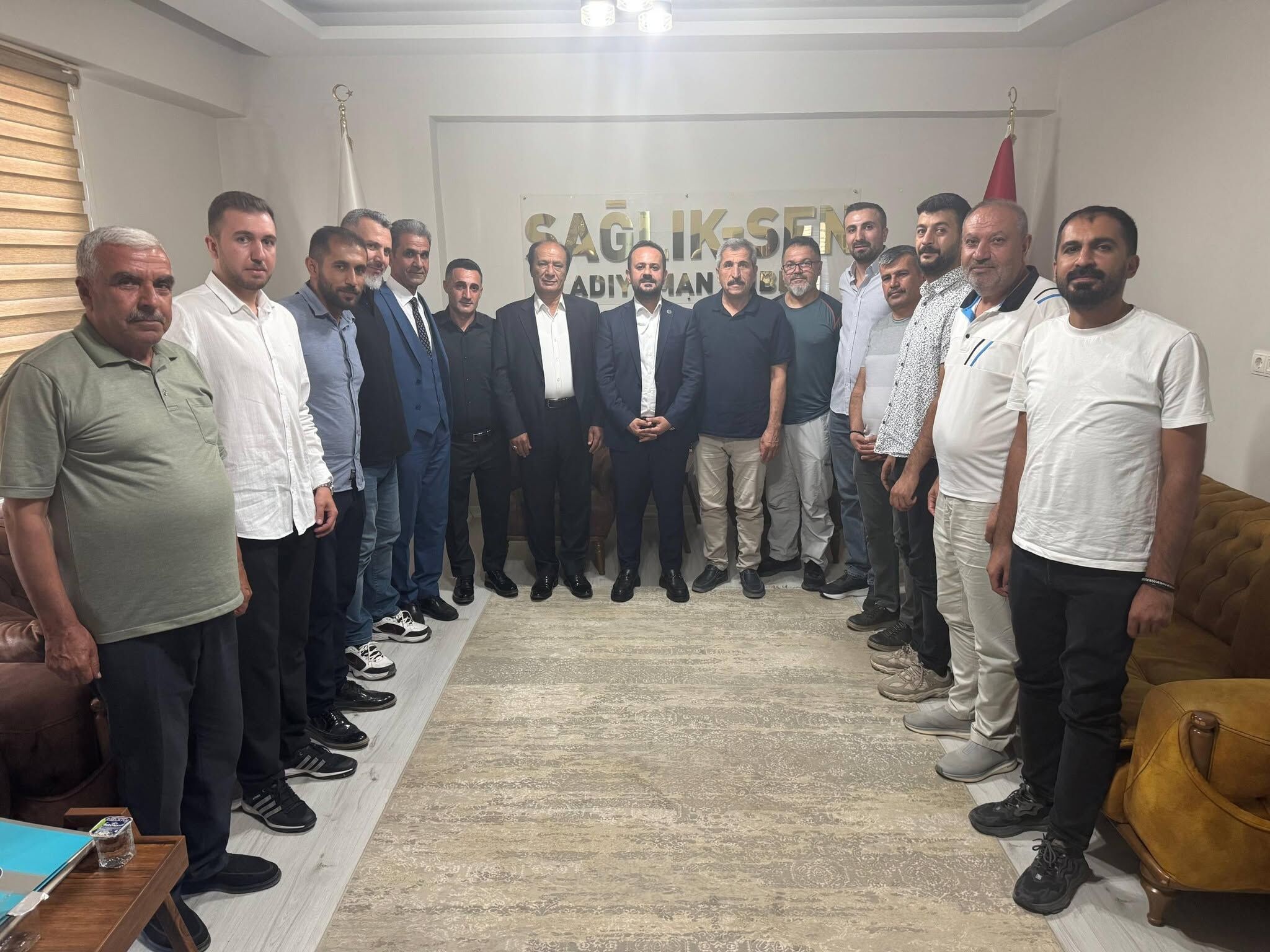 Sağliksen İlçe Başkanlari Deği̇şti̇ Adiyaman (1)