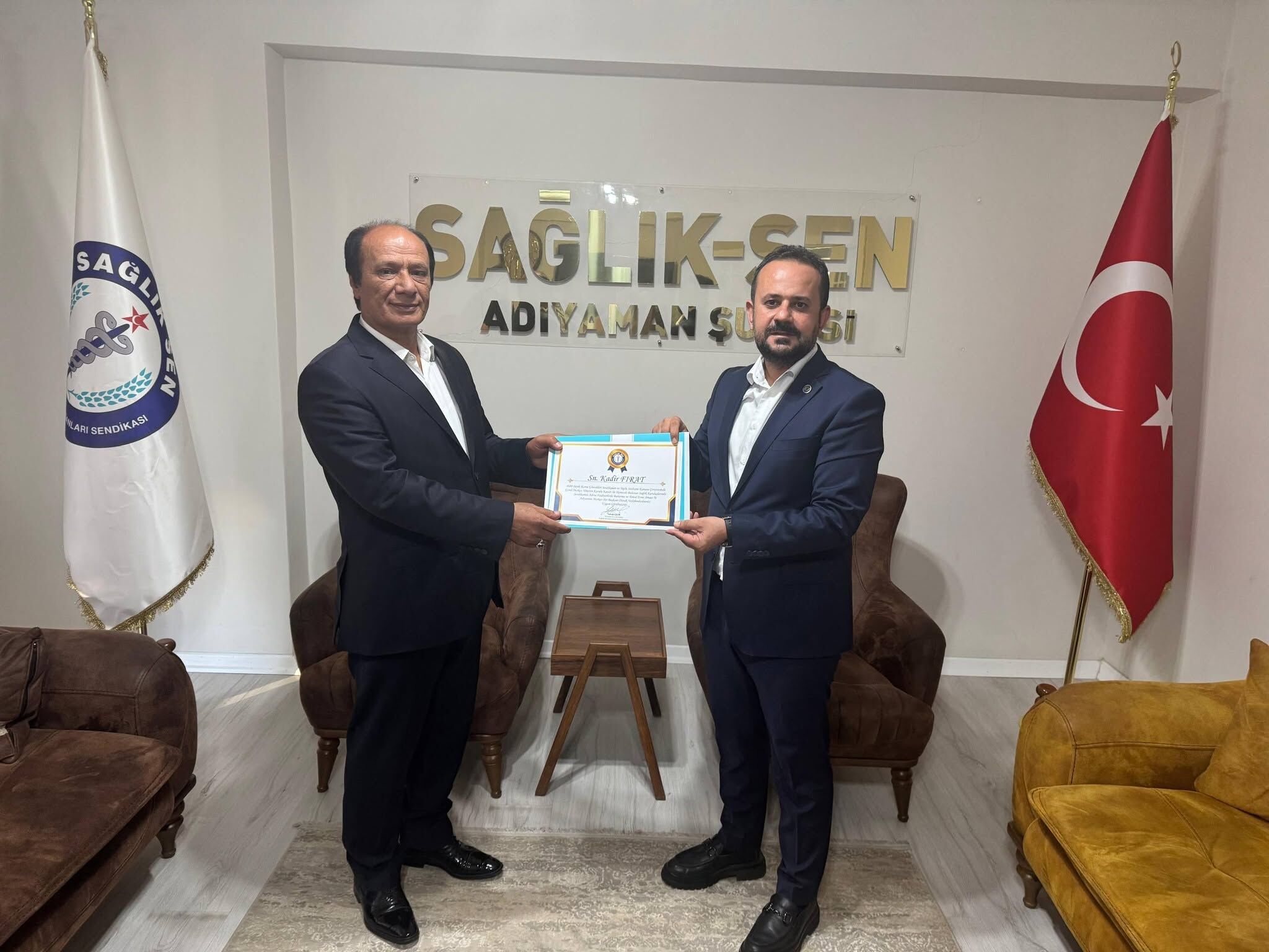 Sağliksen İlçe Başkanlari Deği̇şti̇ Adiyaman (9)