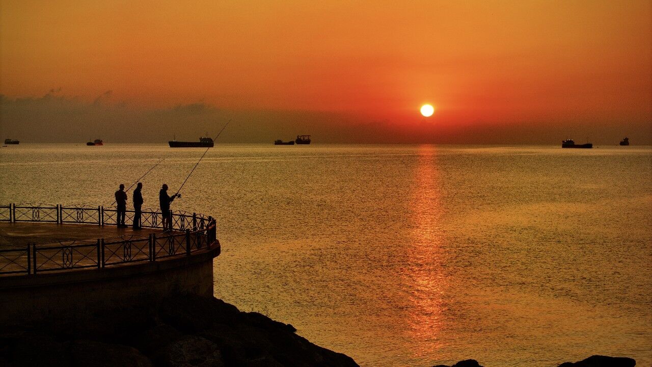 Samsun Da Gun Dogumu Kizilligi Gokyuzunu Sardi