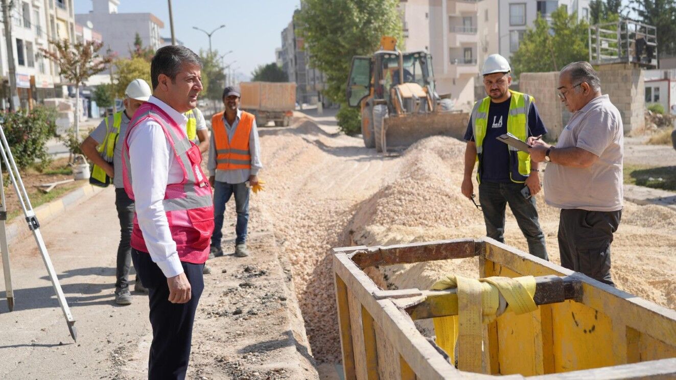 Adıyaman Mimar Sinan’da Asfalt Serimi Başladı
