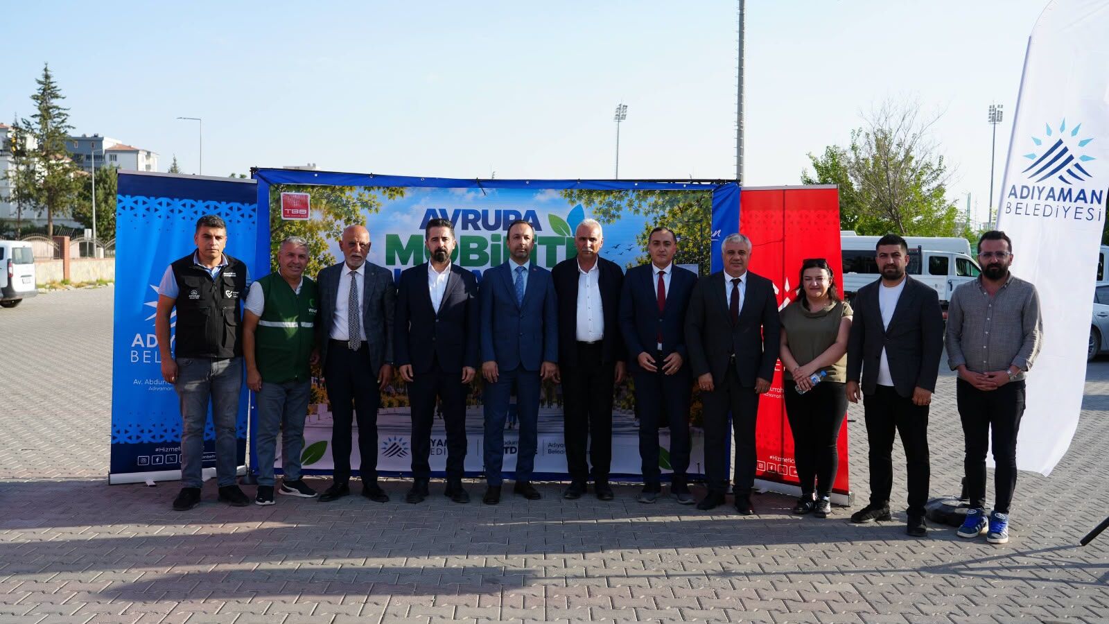 Adıyaman’da Avrupa Hareketlilik Haftası Kapsamında Araçsız Gün Ve Çevre Temizliği Etkinliği Düzenlendi. (1)