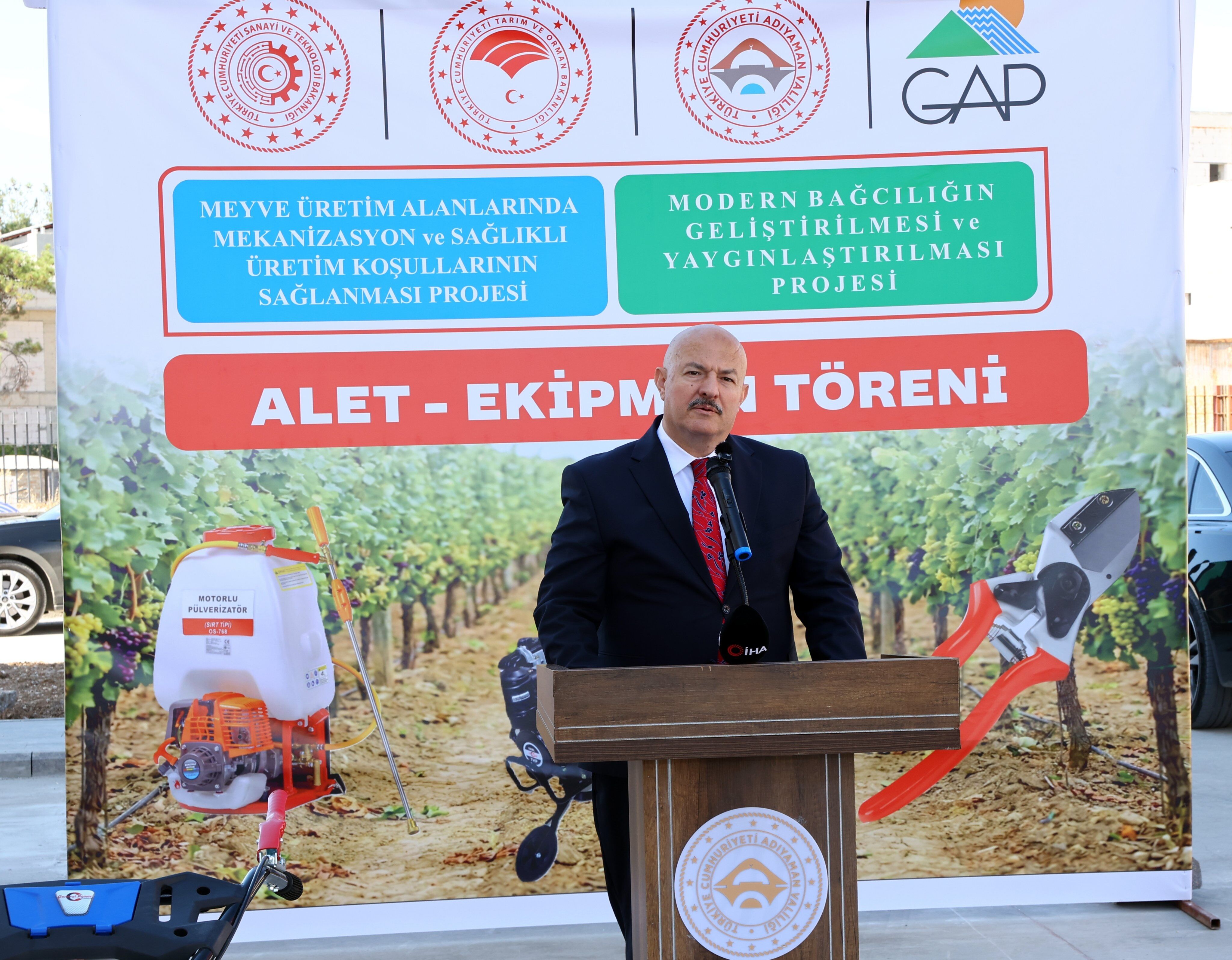 Adıyaman’da Çiftçilere Tarım Alet Ve Ekipmanı Desteği Sağlandı (3)
