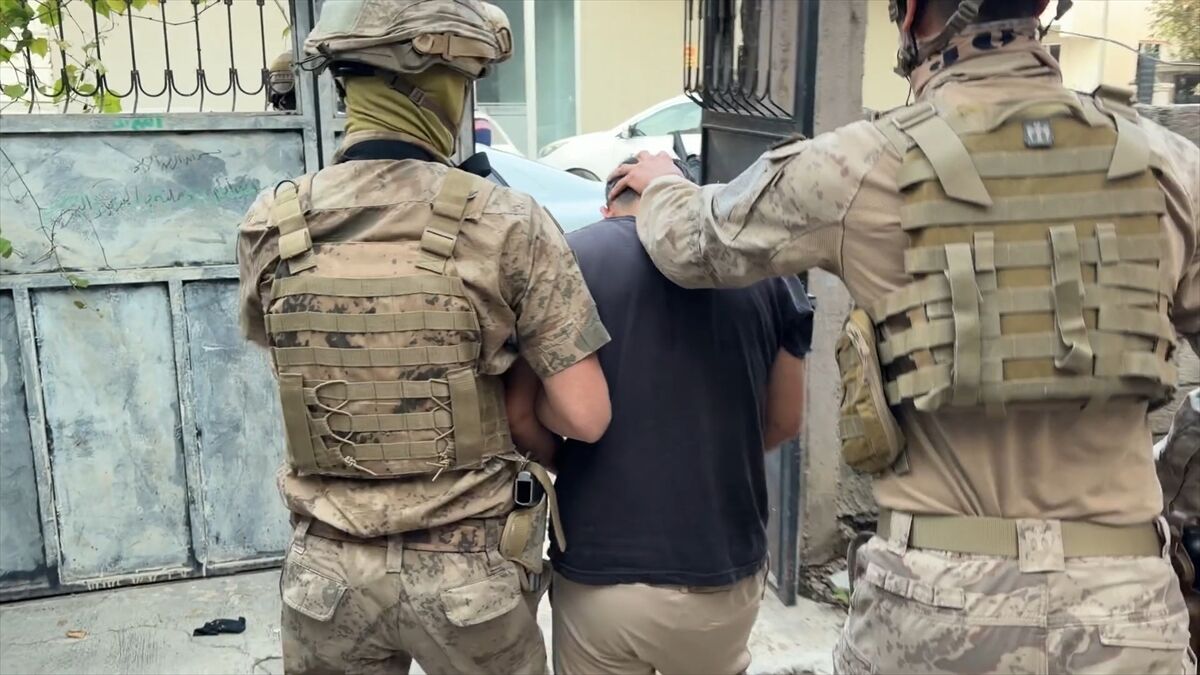 Adıyaman'da Terör Örgütü Deaş Operasyonunda 5 Şüpheli Yakalandı