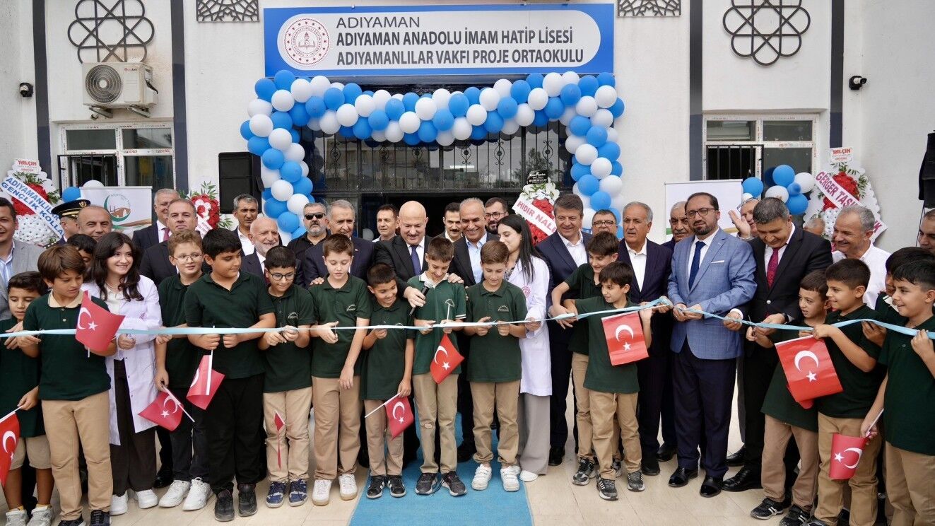 Adıyamanlılar Vakfı Proje Ortaokulu Açıldı