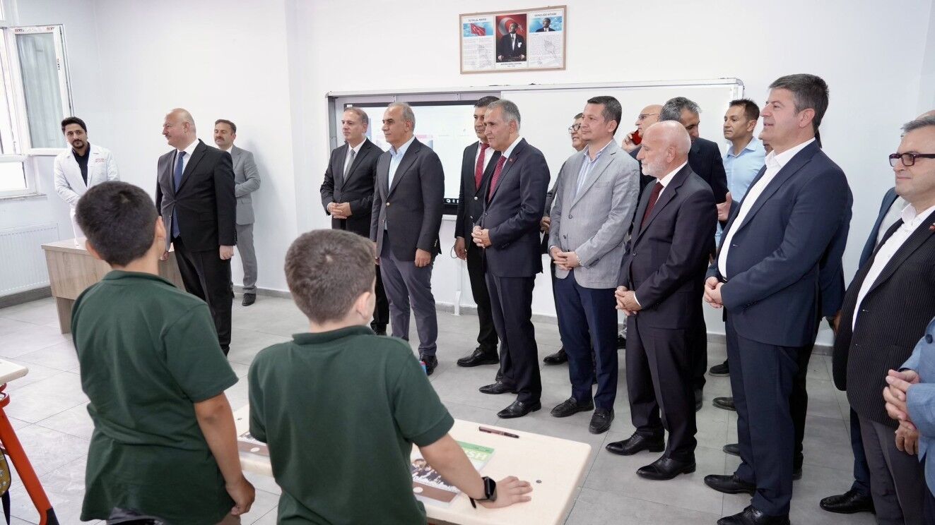 Adıyamanlılar Vakfı Proje Ortaokulu Açıldı5