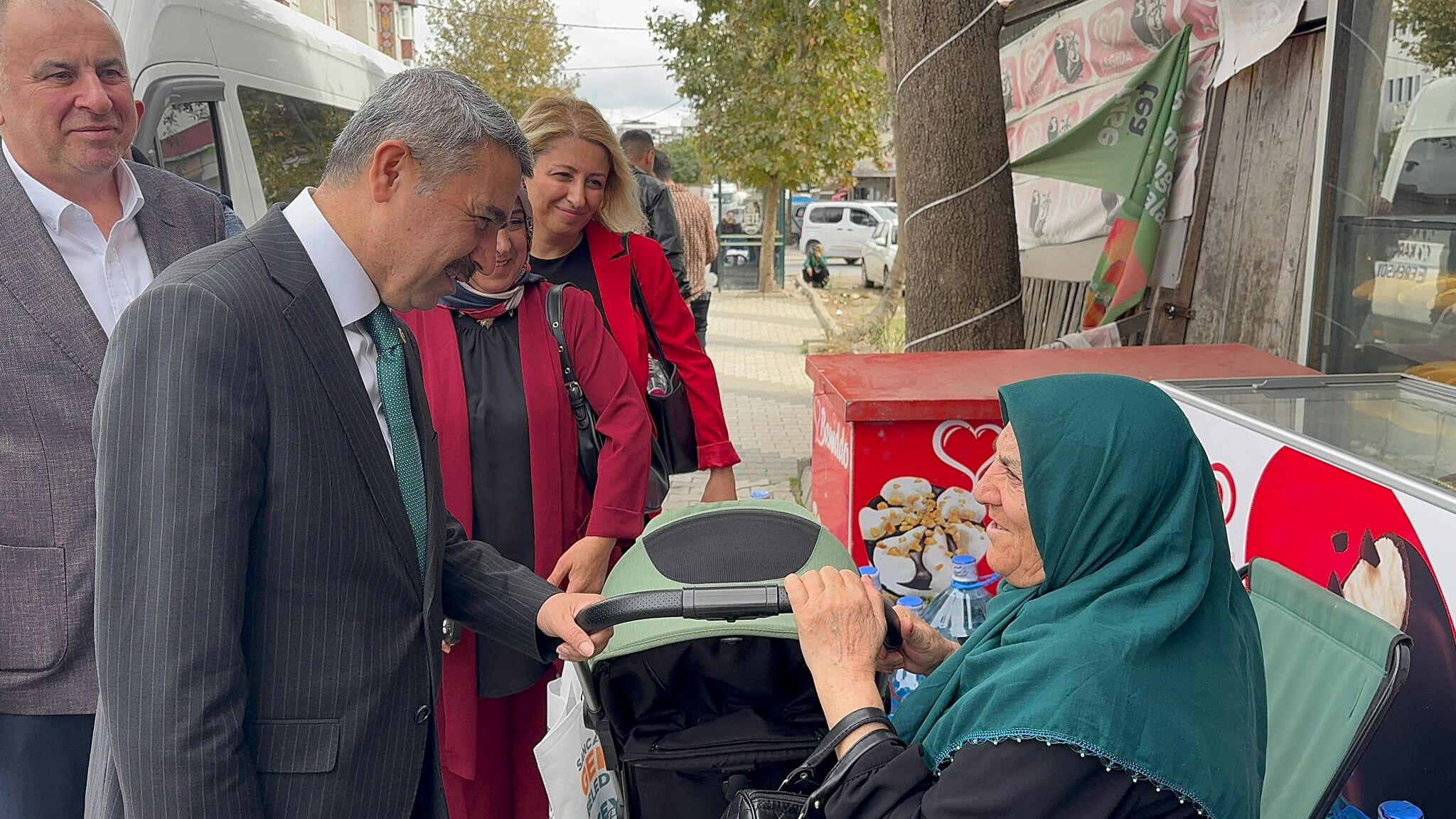 Ak Parti’li Alkayış Sancaktepe’de Vatandaşlarla Buluştu (2)
