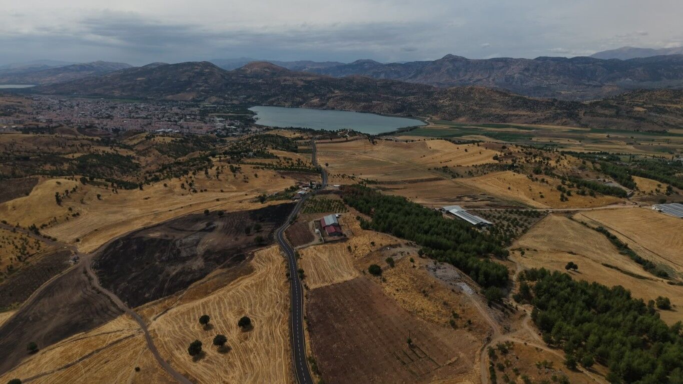 Akçakaya Yolunda Sıcak Asfalt Çalışması Tamamlandı (2) (Orta)
