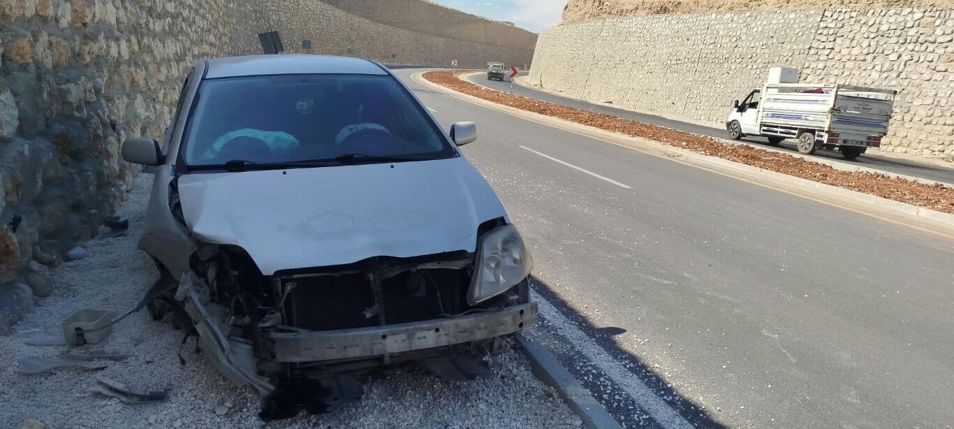 Besni Çevre Yolunda Kaza 1 Yaralı-1