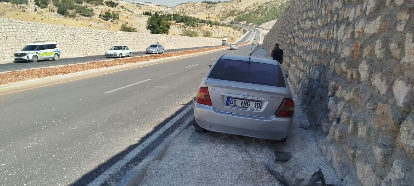 Besni Çevre Yolunda Kaza 1 Yaralı1
